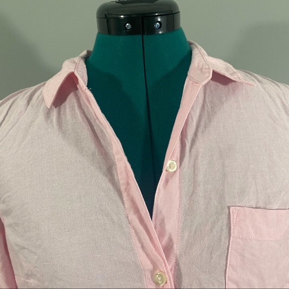 NWOT Old Navy Pink Boyfriend Fit Button Down Shirt - Picture 2 of 12